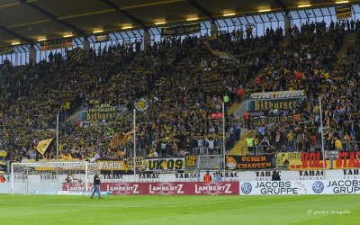 Aachen gewinnt Spitzenspiel gegen Borussia: Fernduell um den Titel in der heißen Phase
